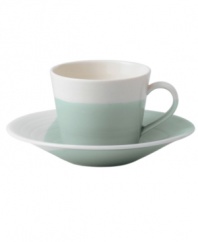 Perfect for every day, the 1815 tea saucer from Royal Doulton features sturdy white porcelain streaked with pale green for serene, understated style.