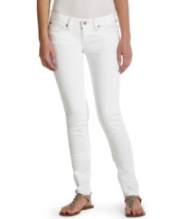 Don Levi's white wash skinny jeans with your favorite tanks and sandals for a clean look that's always du jour!