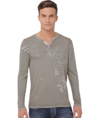 Casual style goes cool. This long-sleeved T shirt from Buffalo David Bitton is laid-back for any occasion.