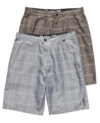 Make the transition from sea-faring to landlubber with ease wearing these shorts from Hurley.