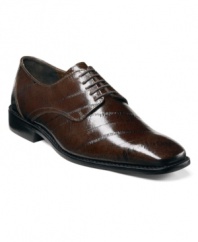 Put the polish back into your work week rotation and lace up in these textured leather oxford men's dress shoes from Stacy Adams.
