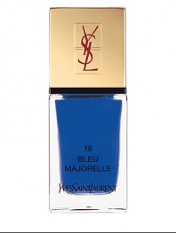 Indulge the impulse to color your nails. Flaunt color with pride. Composed of YSL's iconic shades such as blue majorelle and a palette of original colors, The La Laque Couture collection lets you dip your fingertips into the world of couture.