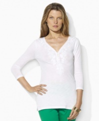 Rendered in a chic tunic length, this Lauren by Ralph Lauren look is rendered in soft cotton and finished with delicate embroidery at the neckline.