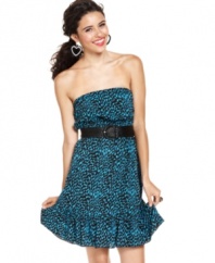 Dress to thrill in this strapless frock from Ali & Kris that features a super-cute woven belt and a print that pops!