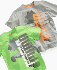 Hear him roar. The striking silhouette graphic on this t-shirt from Puma will add a bold boost to his casual style.