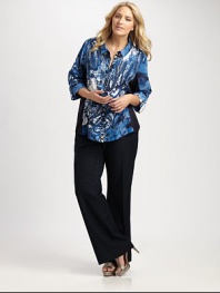 An instant must-have, you will adore these sleek pants with convenient front and back patch pockets, inspired by a classic denim style.Hook-and-eye closureZip flyFront slash pocketsBack patch pocketsInseam, about 34Fully lined75% polyester/20% viscose/5% elastaneDry cleanImported