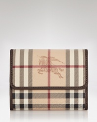 Burberry polishes off practical style with this billfold wallet. Ideally sized to tuck inside a pocket or purse, it is sure to keep your essentials in check.