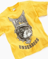 He can show he's got a dog in the fight with the unchained graphic on this Underdogs t-shirt from Tapout.