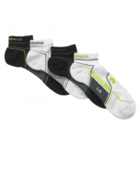 Extreme performance with a style kick. These socks from Under Armour are ready to take on you workout.