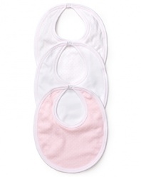 Bundled in a chic logo bag, this adorable bib set makes dinnertime a more stylish affair.