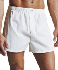 A classic part of any guy's wardrobe, this woven cotton boxer offers a traditional fit and a timeless sense of comfort.
