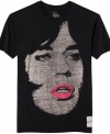 Just in the Mick of time. This t-shirt will save your casual look with its iconic Jagger graphic.