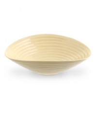 From celebrated chef and writer, Sophie Conran, comes incredibly durable dinnerware for every step of the meal, from oven to table. A ribbed texture gives this salad bowl the charming look of traditional hand-thrown pottery.