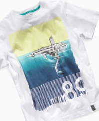 Stay above water. He'll easily stay afloat in style with this graphic t-shirt from DKNY.