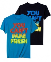 No impostors here. You'll be the real deal in this vivid Horizon graphic t-shirt from New World.