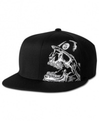 Rock this graphic logo hat from Metal Mulisha for hardcore headwear style.