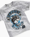 He can unleash the fierceness of his spirit with this wild Fight Co t-shirt from Tapout.