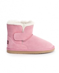 A pretty pink boot complements her winter style and keep her little baby feet warm with soft merino wool lining.