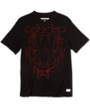 Get into the mouth of the wild. This stitched graphic tee from Sean John gives your look a little extra edge.