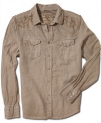Sometimes, solid speaks louder than words. This shirt from Guess is the strong, silent type in your wardrobe.