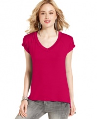 Tee-up with Pink Rose! Featuring raglan-style cap sleeves and a hem that dips low at the back, this top is a cute update to your favorite basic!