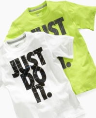 Serious style. He'll be ready to hit the courts in this crisp Just Do It shirt from Nike, the perfect gear for the big game.