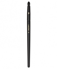 This brush is the ideal partner to all eye shadows. Designed with fine and densely packed fibers, this brush shades color and softens liner application around the lash line. Bristles are slightly more tapered for controlled detailing and blending. How to use: Use the tip of the brush to softly diffuse liner at the base of the lash line for a soft, smoky effect. For highlighting, use the tip of the brush with shimmer shadow on the inner corner, ball of the eye, or under the brow.