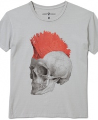 Whether your on your board or on the street, this graphic t-shirt from Andrew Charles is style that shreds.