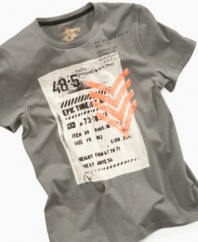 Attention. Add a touch of traditional style to closet with this casual army fatigue t-shirt from Epic Threads.