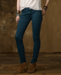 A unique color and light fading exude a stylish yet rugged quality on Denim & Supply Ralph Lauren's skinny-fitting jean.