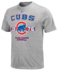 Give your favorite baseball team props. Slide into comfort and sporty style so you can cheer long and loud in this Chicago Cubs MLB t-shirt from Majestic.