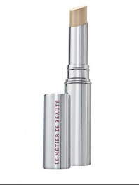 This creamy concealer features Syntoc Actif's unique capacity to surpass the stratum corneum and penetrate the deepest layer of the skin - the dermis - as well as its ability to accurately control the quantity and delivery target of active ingredients, making it the most effective delivery system available. Peau Vieur combines the power of Syntoc Actif with the anti-aging benefits of Retinoic Acid to create the most effective Retinol treatment on the market.