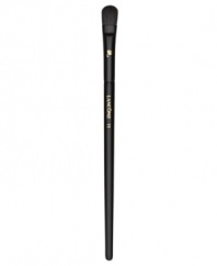 This full, natural-bristled brush is the ideal partner to all eye shadows. It quickly and evenly sweeps shadow across the eyelid for a flawless, professional look. The improved hair quality allows for better pigment pickup.How to Use: Dip one side of the brush into eye shadow. Tap off excess. Sweep across the eyelid. Finish by sweeping the clean side of the brush to blend shadow and achieve the desired look.