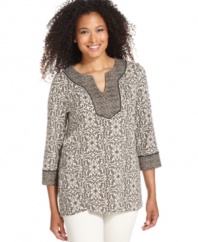 Instantly update casual days with Karen Scott's tunic top. The Moroccan-inspired print enlivens the chic silhouette for a touch of artisan-inspired charm.