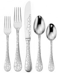 Just spotted, Oneida's Giraffa flatware has a laser-etched pattern that evokes the gentle giants for which it's named. Top-quality stainless steel makes this place setting a practical choice, too.