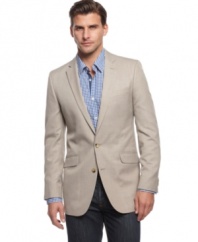 Enter neutral territory. This blazer from Kenneth Cole Reaction instantly pulls your look together.