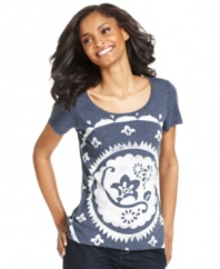 Featuring a bolder version of a classic bandana print, Style&co.'s scoopneck tee makes summer dressing fresh and fun!