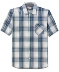 Your chilled-out look, all squared away. This casual plaid shirt from Volcom is ready to rock your weekend.