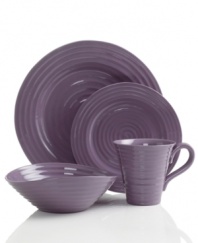 Celebrated chef and writer Sophie Conran introduces dinnerware designed for every step of the meal, from oven to table. A ribbed texture gives this Portmeirion place setting the charm of traditional hand-thrown pottery.