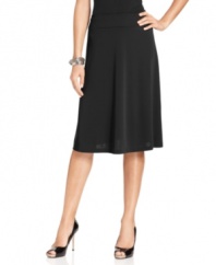 A stretchy fabric blend and A-line silhouette lends versatility and comfort to this easy staple, from Jones New York.