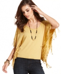 Buffalo David Bitton's soft fringed top adds beach-bohemian flair to anything from skinny jeans to tiny shorts. Complete the look with skinny jeans and beaded jewelry!