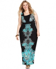Look amazing from all angles with AGB's sleeveless plus size maxi dress, featuring a printed front and back.