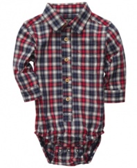 Dress up his casual look in an instant with this darling plaid bodysuit from Osh Kosh.