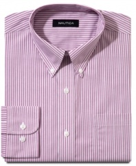 A crisp pattern in a cool palette lets this dress shirt from Nautica instantly update your work-day style.