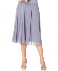 Alex Evenings' tea-length skirt is effortlessly elegant. Pair with a sparkling top and jacket for a brilliant special occasion ensemble.