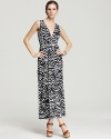 A monochromatic take on animal print, this Shiloh 770 maxi dress takes your style to great lengths. Team with blocky wooden wedges to play up safari-chic.