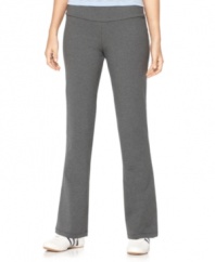 Get a slimming look with these full-length pull-on pants from Style&co. Sport! An interior tummy panel gives you a smooth silhouette, while the elastic waistband offers you total comfort.