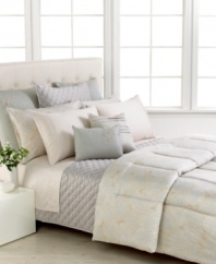 Boasting 250-thread count combed cotton sateen elements, this Barbara Barry Bali Floral comforter set brings the paradise of the Indonesian island into your bedroom.