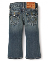A rockin jean for your little dude, the Billy has a naturally-weathered wash and True Religion's signature details, like the button back pockets and logo embroidery.