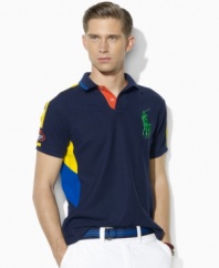 Crafted from performance piqué in a trim, modern fit, Ralph Lauren's official limited edition US Open polo features moisture management properties for superior mobility, comfort and breathability.